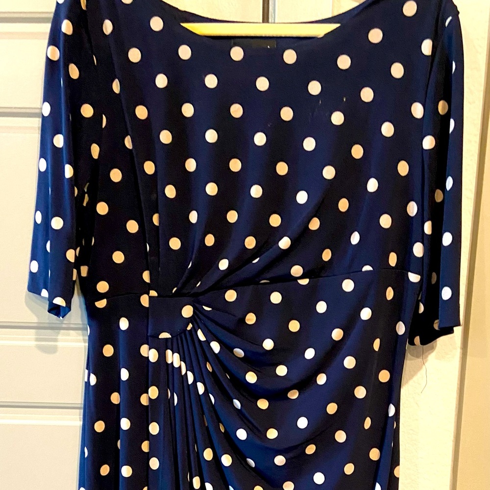 Short sleeves dress Navy polka dots